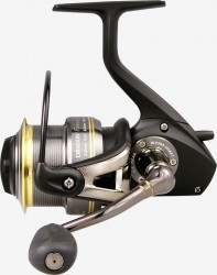 FISHMAKER II STEALTH FD STEALTH FD wciąż cieszy się dużym wzięciem wśród spinningistów, którzy cenią sobie mocny mechanizm, niskie przełożenie 1:4.4 i duży nawój podczas jednego obrotu korbką. Korpus i rotor wykonane z najnowocześniejszego kompozytu grafitowego o bardzo wysokiej sztywności i odporności na urazy mechaniczne. Duraluminiowa szpula o zwiększonej średnicy, typu „V”.