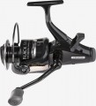Mega Baits BLACK SHADOW FR Wysokiej klasy kołowrotki typu baitfeeder, wyposażone w system tzw. wolnego biegu, w obudowie grafitowej, wyprodukowane z zastosowaniem zaawansowanego wspomagania komputerowego i numerycznie sterowanych linii produkcyjnych. Dopracowane, specjalistyczne kołowrotki, o bardzo wysokim standardzie technicznym. Przeznaczenie: mniejsze modele: quiver i feeder, większe (od 40) – specjalistyczny połów karpi.