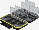 CB-440 PRO SPRING CASE Specjalistyczne i wyjątkowo trwałe (wykonane z tworzywa ABS), wodoszczelne pudełko idealnie nadające się do przechowywania much bądź drobnych akcesoriów, gdy istnieje konieczność ich ochrony przed wilgocią. Po upadnięciu w stanie zamkniętym do wody utrzymuje się na powierzchni. Wyposażone w najwyższej jakości uszczelkę silikonową oraz szerokie i pewne zamknięcie.  