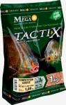 Tactix Lin-Karaś przesypałam do wiadra i śmiało wlałam do zanęty większą niż zazwyczaj ilość wody. Otrzymałam ciężką gruntową mieszankę o bardzo dobrych właściwościach klejących. Część mojej mieszanki zmieszałam z pelletem, który wcześniej przygotowałam, a część zostawiłam bez dodatków. LIN-KARAŚ – ziołowa mieszanka naturalnej barwy, dedykowana do połowów okazów lina oraz karasia.
